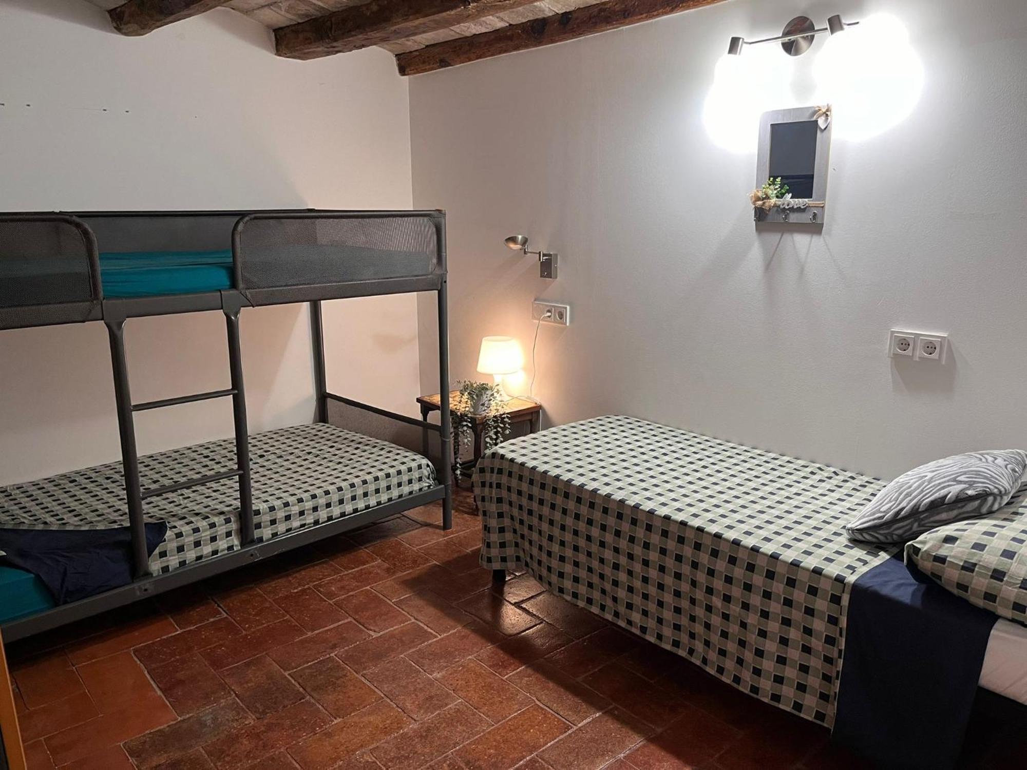 Habitacion Para Grupos Hasta 8 En Plena Rambla De Cataluna Барселона Екстериор снимка
